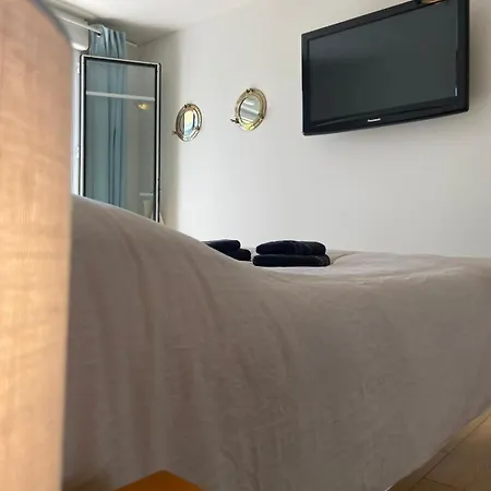 En Vue, Bord De Mer, Wifi, Balcon Apartment
